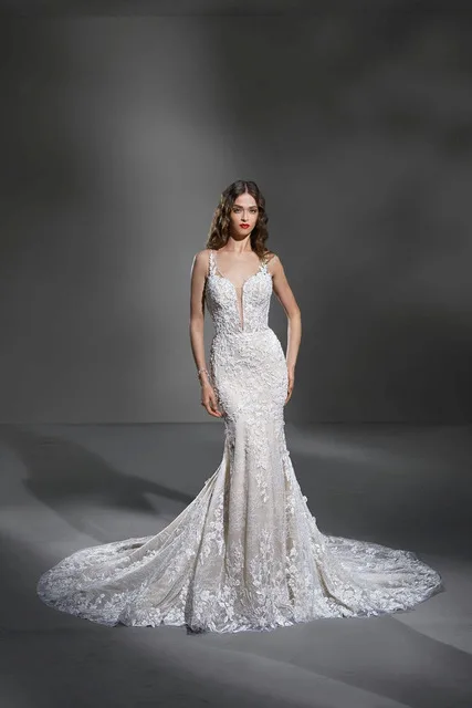 Булчинска рокля Style 56 — Русалка — колекция Demetrios Platinum — мъниста, дантела | Арети София