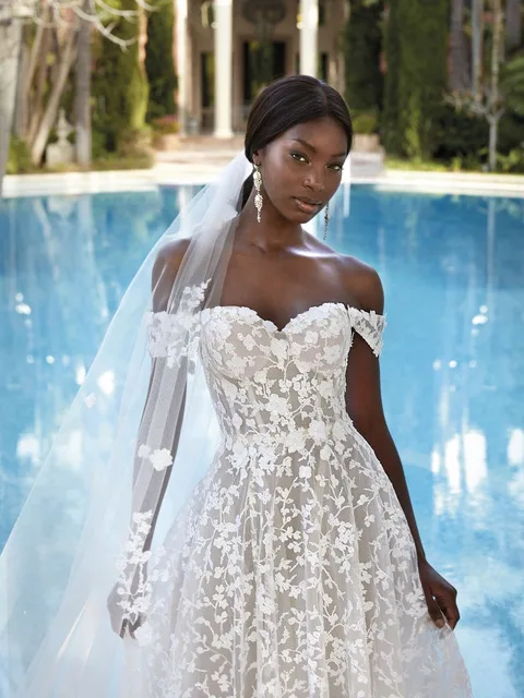 Wedding Dress Style 1205 — detail 4