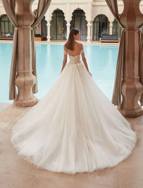 Wedding Dress Style 1123 — detail 3