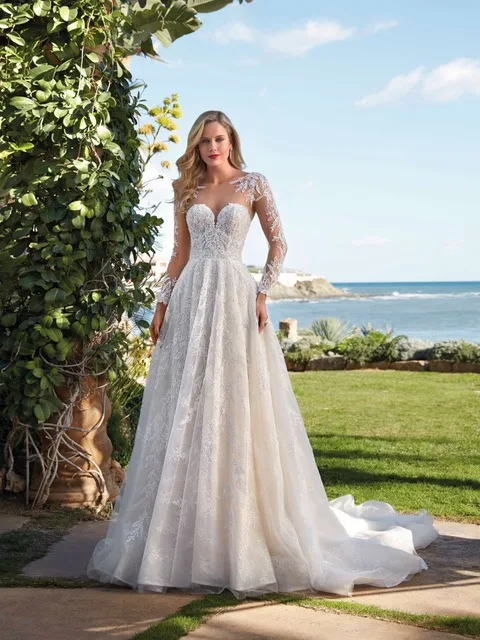 Булчинска рокля Style 1233 — А-силует — колекция Demetrios — мъниста, дантела | Арети София