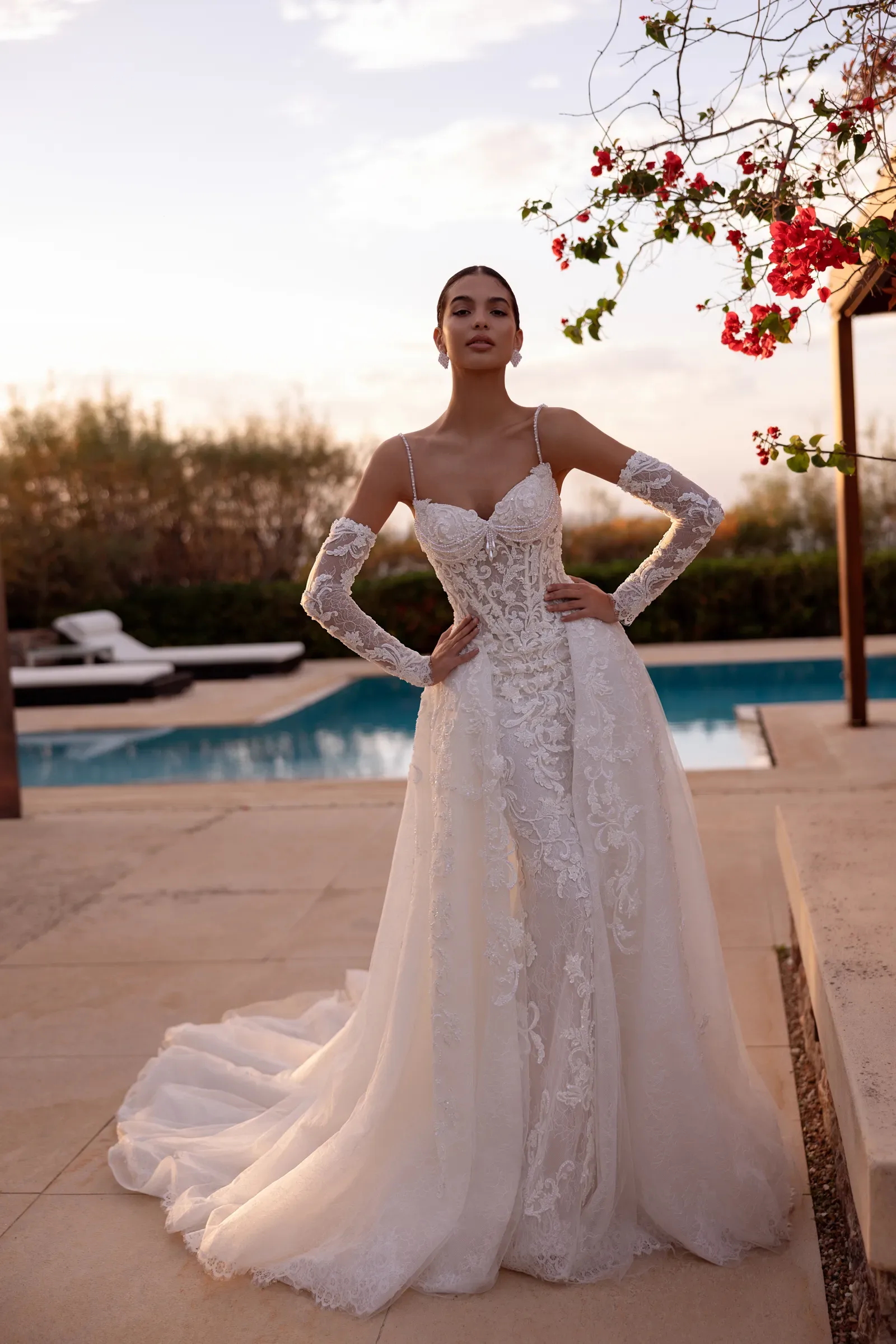 Булчинска рокля Style 1598 — Русалка — колекция Demetrios — дантела с мъниста, дантелена основа, перли | Арети София